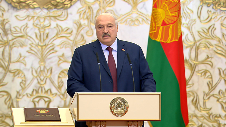 «К своим победам мы пришли вместе!» Александр Лукашенко поблагодарил избирателей